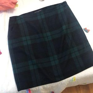 Banana Republic Size 2 Plaid Skirt